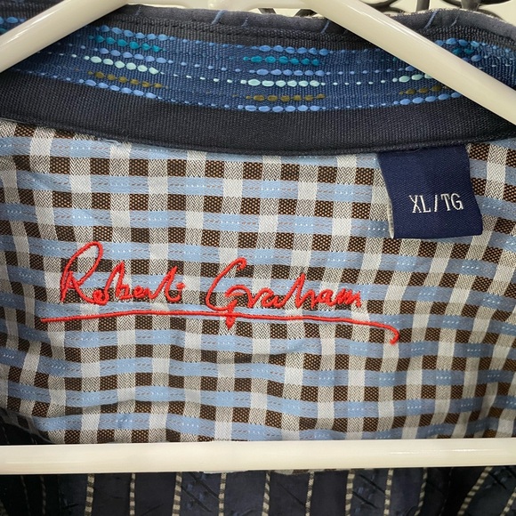 Robert Graham Men’s Navy Blue Long Sleeved Shirt. - Picture 3 of 6